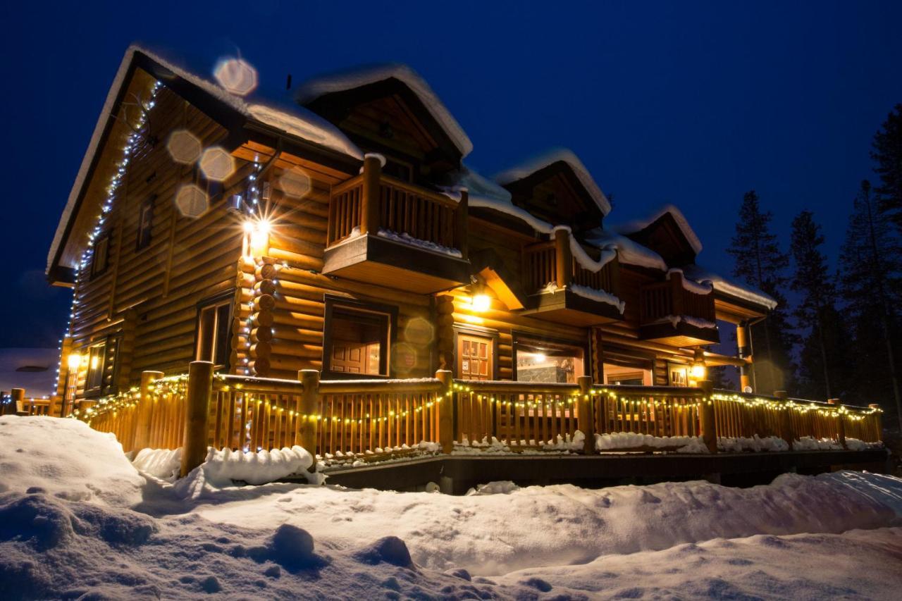 Castle Mountain Chalets Extérieur photo