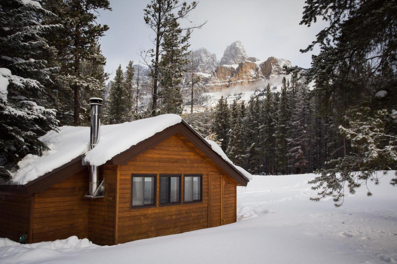 Castle Mountain Chalets Extérieur photo