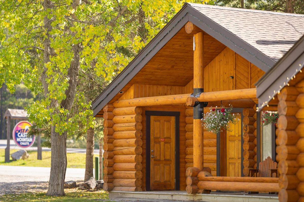 Castle Mountain Chalets Extérieur photo