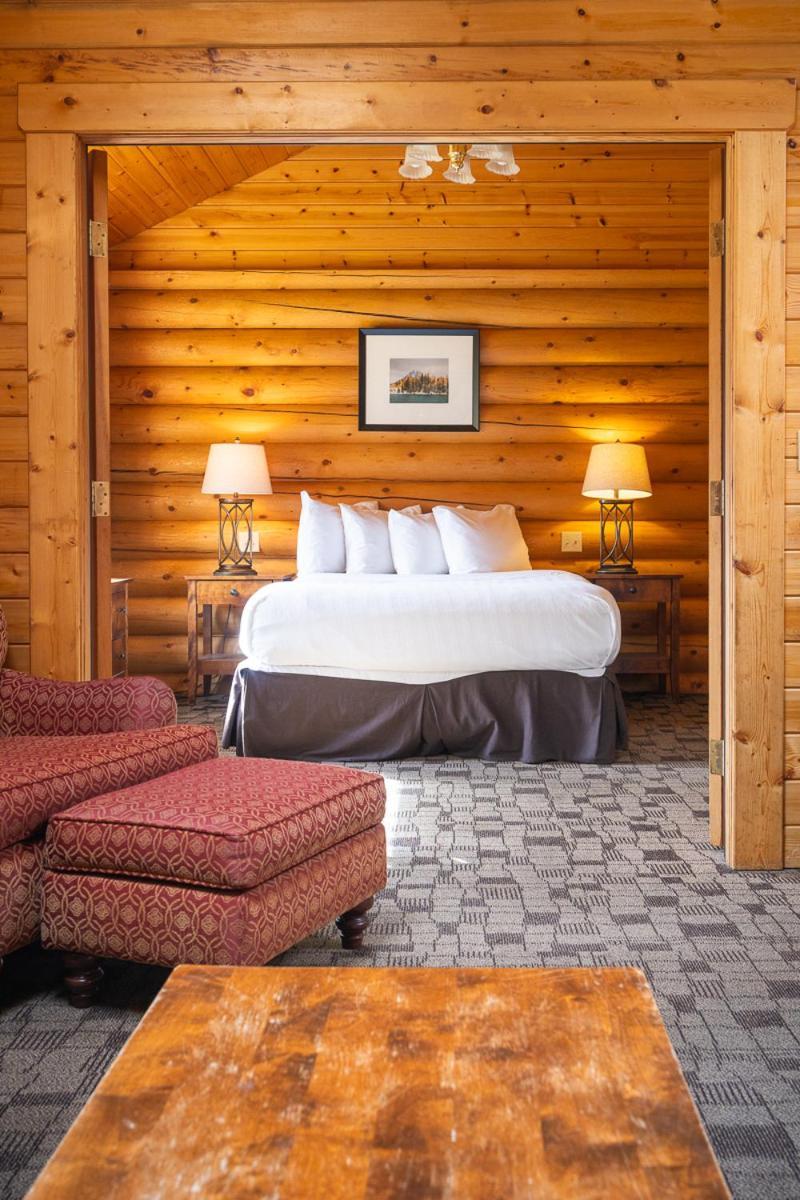 Castle Mountain Chalets Extérieur photo